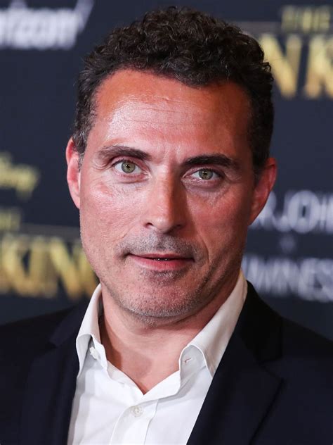 photos of rufus sewell.